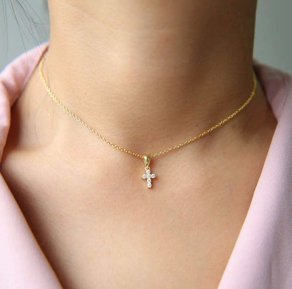 2022 di alta qualità S925 Sterling Pave AAA Cz Tiny Cute Cross collane con ciondolo per le donne Mini ciondoli con ciondoli Bijoux Jewelry