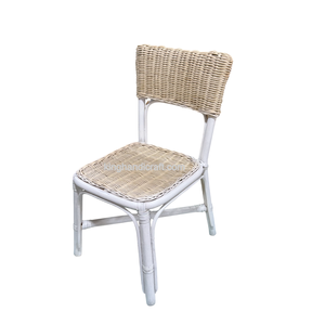 Chaise pour enfant en rotin durable faite à la main pour fête d'anniversaire, événement, siège en osier pour tout-petit, fournisseur de meubles pour enfants écologiques et naturels - Product Image 3