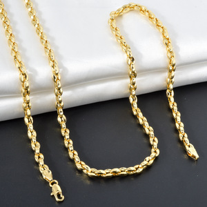 Collar de nariz de cerdo chapado en oro de 18k con sello 750 de cobre italiano al por mayor para mujer, cadena de clavícula con colgante, delicado - Product Image 4