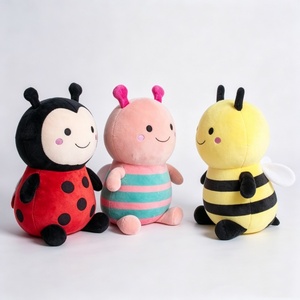 Juego de 3 peluches de insectos personalizados, paquete de peluches de mariquita, abeja y oruga, trío de peluches de insectos de jardín - Product Image 5