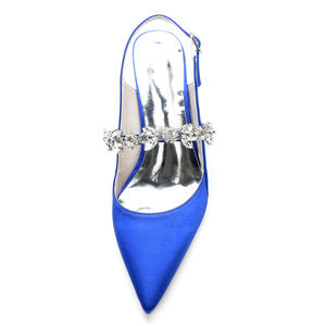 Chaussures de <span class=keywords><strong>mariage</strong></span> à bout pointu en satin pour femmes Escarpins de mariée à talons hauts ornés de cristaux - Product Image 4