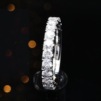 Cincin Emas 18K Bersertifikat IGI/ dengan Berlian Laboratorium 1.65ct, Model Eternity Single Row Pave Claw Round Brilliant untuk Pernikahan
