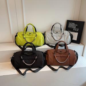 กระเป๋าคาดไหล่ RUIQUWIN สำหรับทุกเพศ แบบสปอร์ต เรียบง่าย สีพื้น ระบายอากาศได้ดี น้ำหนักเบา ทนทาน สายปรับได้ ขนาดใหญ่ - Product Image 4