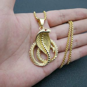 Yunnique – collier avec pendentif Cobra en acier inoxydable plaqué or, avec pierre rouge, design animal, bijoux cadeau pour hommes - Product Image 5