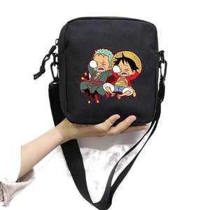 กระเป๋าคาดอกสะพายข้างลายอนิเมะ ชิป หนี่เหนียง วันพีซ คิง หลัวตงจิง นาฬิกา ไพโอเนียร์ แอทแทค ไจแอนท์ - Product Image 5