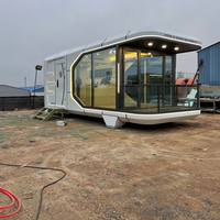 2025 Campeur à capsule en acier préfabriqué modulaire mobile de luxe de haute qualité avec fonction étanche Hôtels Sleep Pods