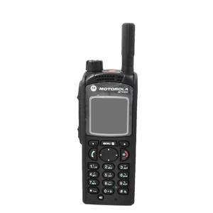 Radio Portátil Digital Motorola MTP850 Original, Tetra, Doble Banda, Largo Alcance, IP54, Resistente al Agua, Transceptor Comercial - Product Image 1