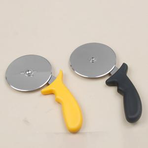 Accessoires de cuisson <span class=keywords><strong>pierre</strong></span> à pizza pelle à pizza coupe-pâte four à roues brosse en fil de cuivre avec outil de four à pizza à long manche - Product Image 5