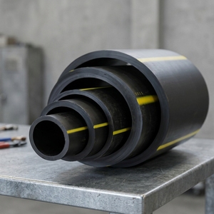 <span class=keywords><strong>Tuyau</strong></span> <span class=keywords><strong>de</strong></span> <span class=keywords><strong>gaz</strong></span> PE100 HDPE résistant à haute pression, ligne jaune, pipeline en polyéthylène <span class=keywords><strong>pour</strong></span> réseau <span class=keywords><strong>de</strong></span> <span class=keywords><strong>gaz</strong></span> souterrain - Product Image 1