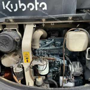 Offre Spéciale – Mini-Excavatrice d'Occasion Kubota KXU48-4 Originale du Japon, 4,8 Tonnes, Année 2022, Faible Nombre d'Heures de Travail, Petite Pelle - Product Image 3