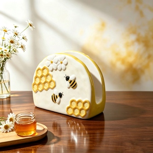 Novelty Honey <strong>Bee</strong> Shape Seasoning Canister Glossy Finish Food Safe Material Sweet Style <strong>Kitchenware</strong> Storage Box Wedding Party - Product Image 3