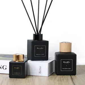 Flacone diffusore a bastoncini in vetro per aromaterapia nero trasparente quadrato di lusso all'ingrosso 100ml 200ml 250ml ideale per l'uso con oli essenziali