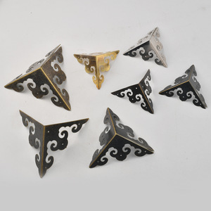 New Chinese Style <b>Corner</b> <b>Protectors</b> Carbon Steel Antique Bronze Finish For Wooden Box Furniture Durable Stamping Design - Product Image 3