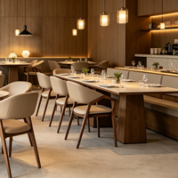 Chaise de bureau de luxe avec dossier, chaise de restaurant en bois massif de designer italien, avec accoudoirs et revêtement souple