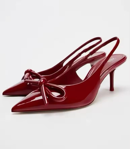 Sandalias de tacón alto para mujer, estilo personalizado, tacón fino, venta al por mayor, punta puntiaguda, negras, con tira trasera, sandalias de verano en stock - Product Image 1