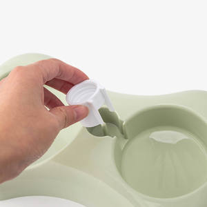 Comedouro Duplo para Animais de Estimação com Dispensador de Água, Tigela Plástica em Forma de Osso Antiderrapante para Cães e Gatos - Product Image 6