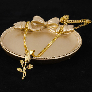 Collar con Colgante de Rosa de Acero Inoxidable de Alta Gama, Diseño Floral de Bambú, Estilo Moderno y Exclusivo para Mujer, Éxito de Ventas Transfronterizo, Popular en <span class=keywords><strong>Instagram</strong></span> - Product Image 3