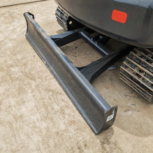 Excavadora de cadenas Komatsu PC56 usada, 5.6 toneladas, modelo 2022, bomba de rodamientos de buena calidad, maquinaria pesada, componentes originales probados - Product Image 3