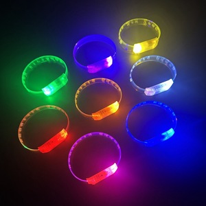 Bracelets lumineux LED pour fêtes, accessoires de fête, jouets lumineux qui brillent dans le noir, cadeaux de fête - Product Image 3