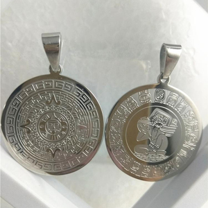 Liontin Koin Maya dari Baja Anti Karat 316L Gaya Amerika Meksiko, Koin Peringatan Ramalan Maya Liontin Logam Kalender <span class=keywords><strong>Aztec</strong></span> - Product Image 2
