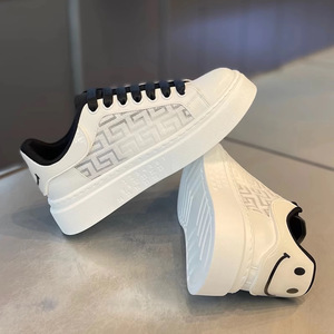 Chaussures pour hommes automne 2024, nouvelle collection, respirantes, semelle épaisse, plateforme, <span class=keywords><strong>mode</strong></span>, sport, décontractées, petites chaussures de <span class=keywords><strong>basket</strong></span> blanches pour hommes - Product Image 2