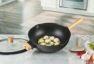 Venta al por mayor 30CM para <span class=keywords><strong>Amazon</strong></span> Venta caliente fundición a presión <span class=keywords><strong>de</strong></span> aluminio antiadherente Wok Pan con mango <span class=keywords><strong>de</strong></span> madera - Product Image 5