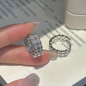 ต่างหูเงินแท้ S925 ประดับคริสตัล รูปทรงเพชร ดีไซน์เฉพาะ หรูหรา เรียบง่าย สไตล์วินเทจ โบราณ รูปทรงเรขาคณิต - Product Image 4