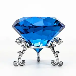 großhandel hochwertiges farbiges diamant-kristallglas mit facette für hochzeit-souvenirs