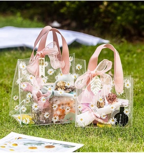Bolsas de regalo con logotipo personalizado, bolsas de compras de <span class=keywords><strong>PVC</strong></span> transparentes con flores y Asa de PU - Product Image 4