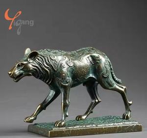 Sculpture en métal de décoration de jardin en plein air sur mesure grandeur nature, statue de lévrier en bronze - Product Image 6