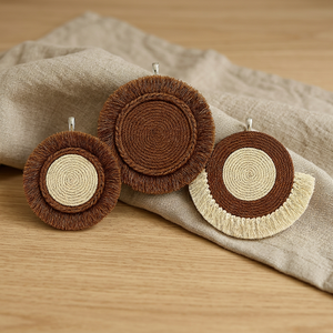 Decoración de Pared de Macramé Hecha a Mano con Cuerda de Algodón Ecológica, Estilo Bohemio, Personalización en Dorado, Acabado Natural para Decoración - Product Image 5
