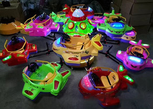 Offre Spéciale : Manège Carré Extérieur pour Enfants, Équipement d'Amusement Rotatif en Forme d'Avion, Carrousels pour Enfants - Product Image 4