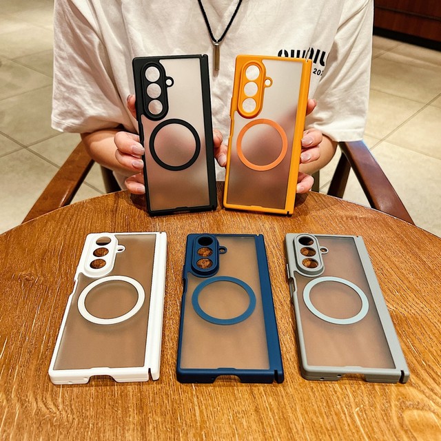 New Popular Skin-friendly Frosted Transparent Magnetic Charging Phone case for Samsung Z Fold 5 6 7