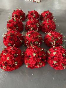 Boule de fleurs artificielles de luxe en soie pour décoration, centre de table de mariage, rose blanche, verdure, D-FB236 - Product Image 4