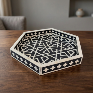 Plateau en bois noir hexagonal fait main avec incrustation d'os, motif géométrique moderne, décoration d'intérieur, élégant centre de table, ensemble de plateaux - Product Image 1