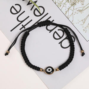 สร้อยข้อมือเชือกถักสีแดงดำชุบทอง 18K พร้อมตาปีศาจสีฟ้านำโชค ปรับขนาดได้ สำหรับผู้หญิงและผู้ชาย - Product Image 6