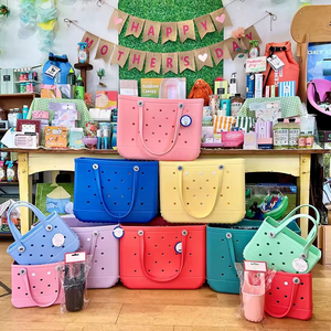 Sac fourre-tout de plage en silicone EVA à trou C-R-O-C de grande capacité Sac à main de supermarché étanche Sac à main de plage de grande capacité - Product Image 1