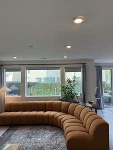 Sofá Chesterfield Personalizado de Mediados de Siglo, Asiento Profundo, Sofá Nube, Cómodo, Modular, de Tela, para Dormitorio, Villas, Salas de Estar - Product Image 5