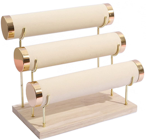 Présentoir à bijoux en métal à 3 niveaux, support en fer forgé en forme d'escalier pour montres, colliers perlés et autres bijoux - Product Image 1