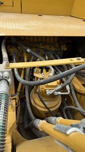 รถขุดตีนตะขาบ CAT 333 สีเหลือง มือสอง ใช้สำหรับงานก่อสร้างและเหมืองแร่ - Product Image 5