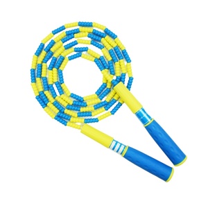 Vente en gros de cordes à sauter perlées personnalisées bon marché pour enfants corde à sauter à long manche - Product Image 3