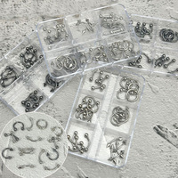 Qianya Vente en gros 6 grilles Vintage Cross Nail Charms-Gothique Punk Metal Nail Art Accessoires