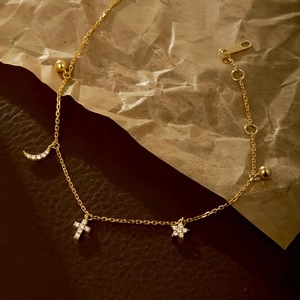 Pulsera Bowei Ins de plata de ley chapada en oro de 18 quilates con motivos de estrellas y lunas para mujer - Product Image 3