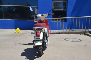 Produit populaire : Cyclomoteur électrique élégant rouge et blanc, vitesse élevée 30-50 km/h, idéal pour les trajets urbains - Product Image 6