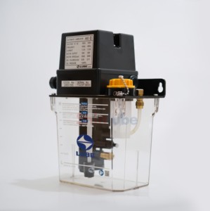 Sistema de Lubricación Automática Intermitente con Bomba de Engranajes AMZ-III 100V 1.8L 285155 - Product Image 4