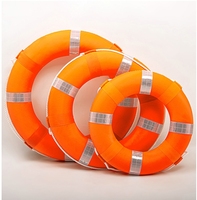 Bouée de sauvetage HDPE robuste certifiée CCS avec bande réfléchissante et partie de piston Bouée lumineuse marine