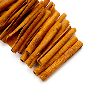 Palitos de Canela Cruda Seca de la India, Grado de Exportación Premium, Cosecha Fresca para Venta al por Mayor Internacional y Compras a Granel - Product Image 1