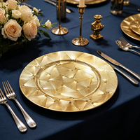 Assiette de présentation ronde en plastique PP de 33 cm, style américain de luxe, motif géométrique personnalisé pigmenté, vente directe usine pour fêtes