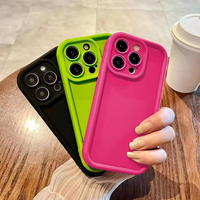 Coque de téléphone portable en TPU souple couleur bonbon à prix de gros pour iPhone 16 15 14 13 12 17 Pro Max Plus avec protection d'objectif et coque arrière