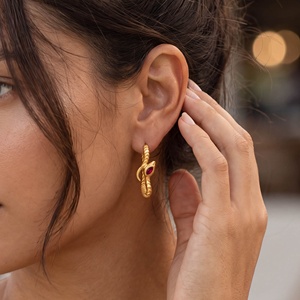 MYNECK PROMO EXCEPTIONNELLE Bijoux Acier Inoxydable Plaqué <span class=keywords><strong>Or</strong></span> PVD 18 carats Style <span class=keywords><strong>Chinois</strong></span> Moderne Nouvel An 2026 Magnifiques Boucles d'Oreilles Serpent - Product Image 4